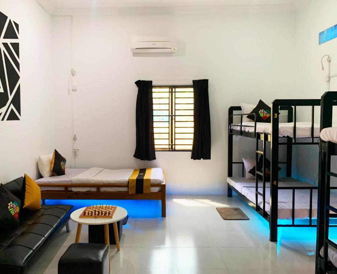 Antonios Villa Hotel Ciudad de Siem Riep Habitación foto